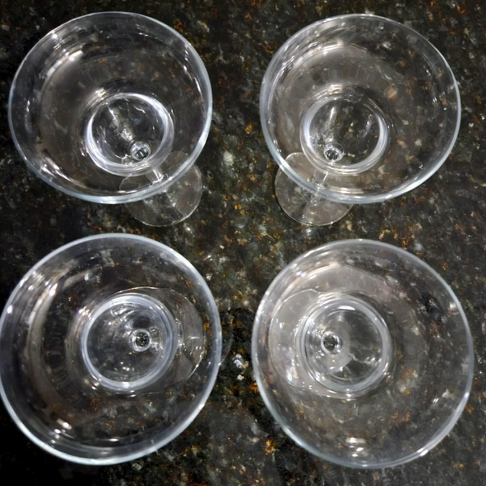 Homemade Margarita's - Set of 4 Glasses & BSpoke Maragrita Mix With Strainer